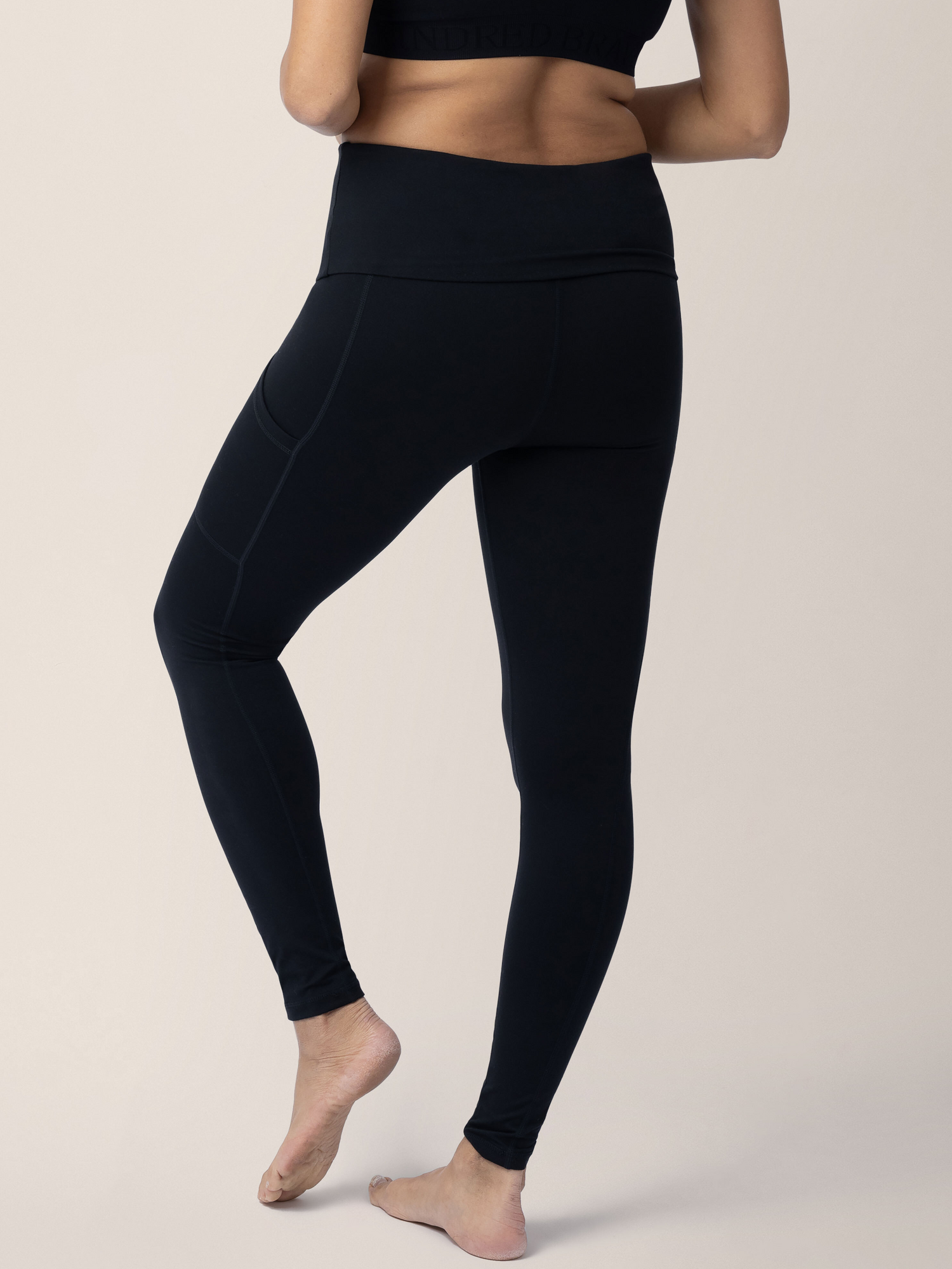 Women's Maternity Leggings Over The Belly Pregnancy Yoga Pants Activewear  Compression Legging Workout Leggings with Pockets, 01-black, Small :  : Clothing, Shoes & Accessories
