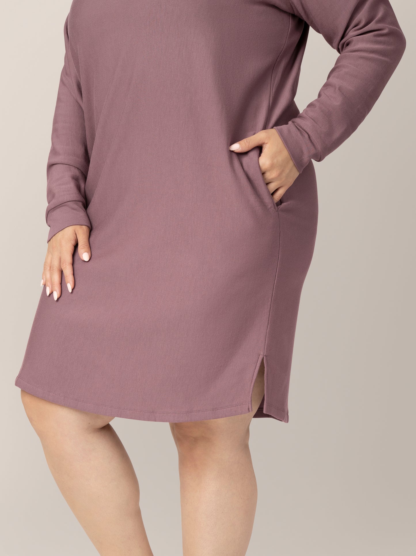 Close up of model wearing the Blake Oversized Maternity & Nursing Lounge Dress in Twilight, showing pocket.