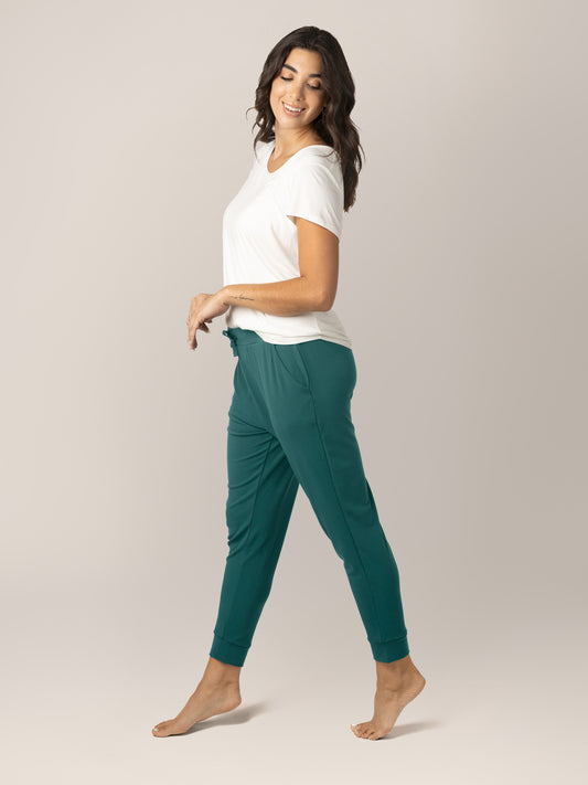 Bamboo Maternity & Postpartum Jogger | Evergreen - Kindred  Bravely @model_info:Alexis is 5'10" and wearing a Medium.