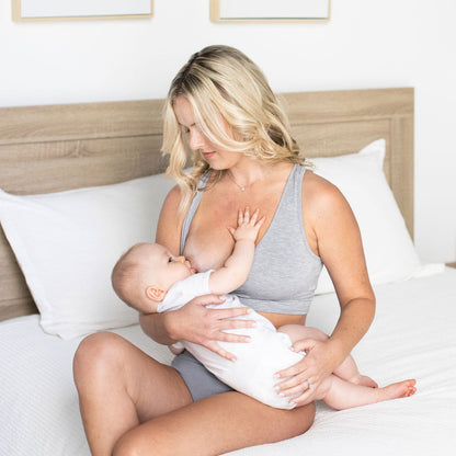 10 Tips for Breastfeeding a Newborn Baby – Kindred Bravely