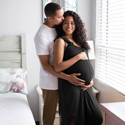 Maternity floral bra sets  Couple pregnancy photoshoot, Pregnancy